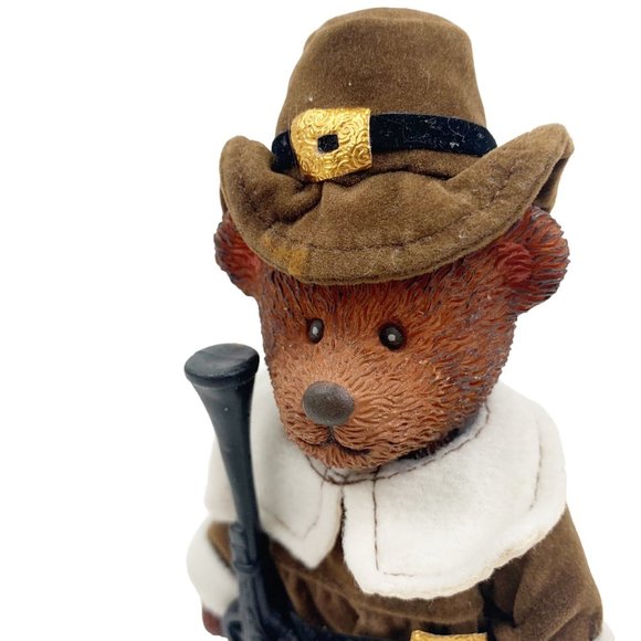 Russ Teddy Town Bear Pilgrim Figurine Thanksgiving Family Dinner Holiday Decor - Picture 3 of 12
